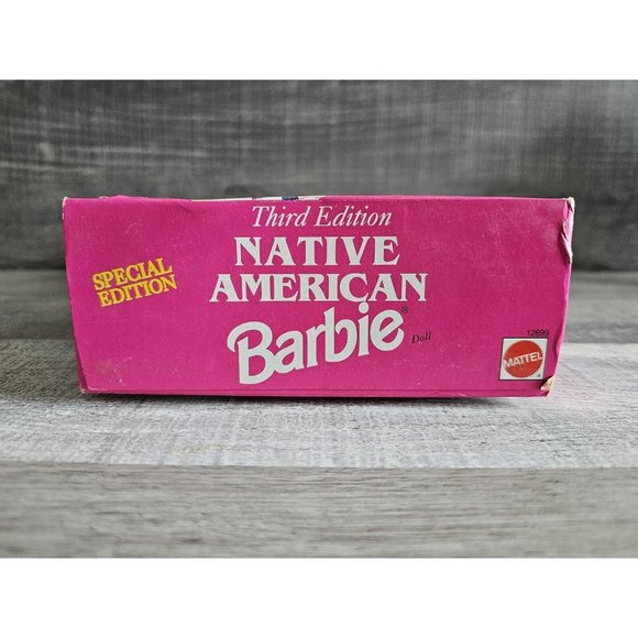 1994 Mattel Native American Barbie Doll Third Edition Dolls of The World 12699 - Picture 8 of 8
